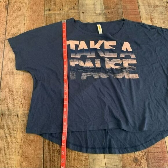 Lucy womens size xs oversized blue short sleeve graphic tshirt boxy tee high low - Picture 3 of 8